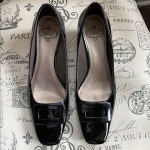 Circa Joan & David pumps sz 9.5